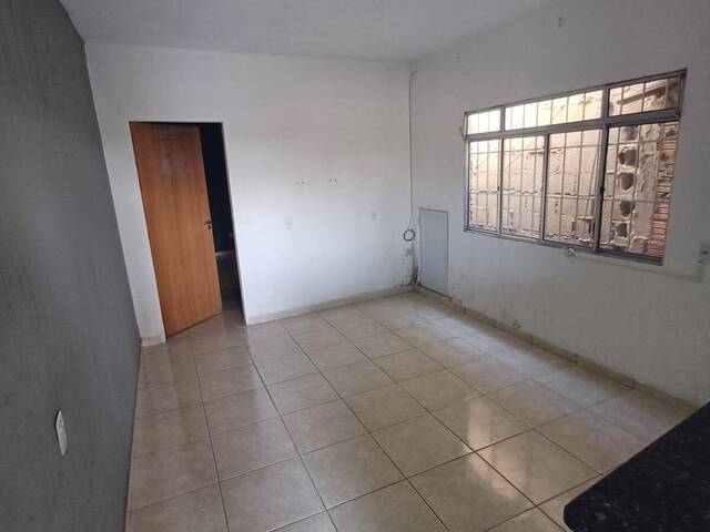 #674 - Casa para Locação em Carapicuíba - SP - 2