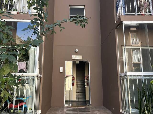 #747 - Apartamento para Venda em Carapicuíba - SP - 2