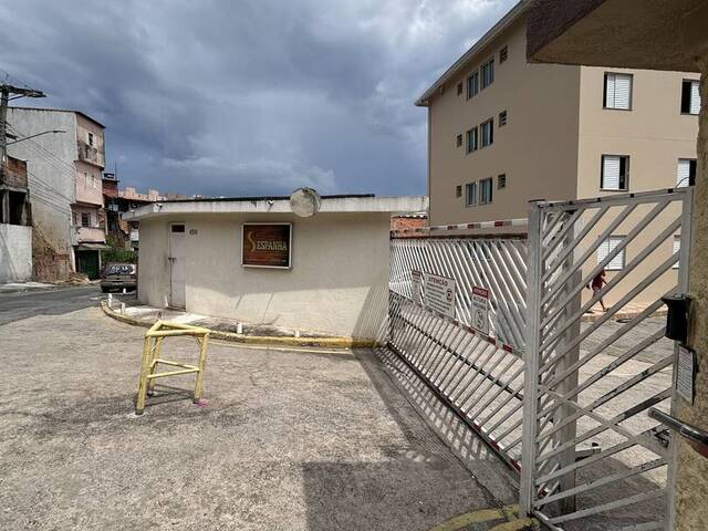 #747 - Apartamento para Venda em Carapicuíba - SP - 1