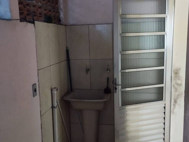 #750 - Casa para Locação em Carapicuíba - SP - 2