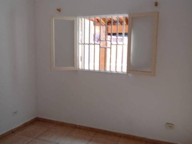 Casa para Venda em Carapicuíba - 4
