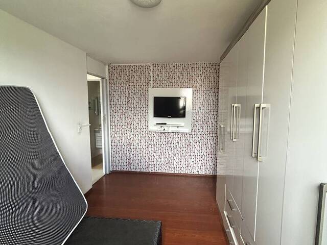 Apartamento para Venda em Carapicuíba - 5