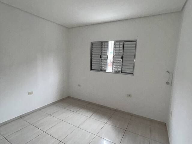 #781 - Casa para Locação em Carapicuíba - SP