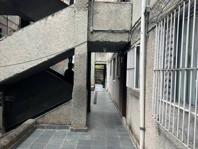 #796 - Apartamento para Venda em Carapicuíba - SP - 2